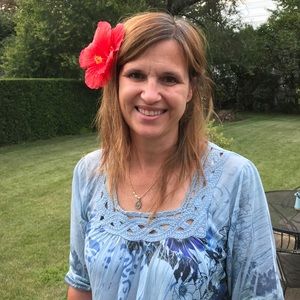 Meet your Posher, Becky